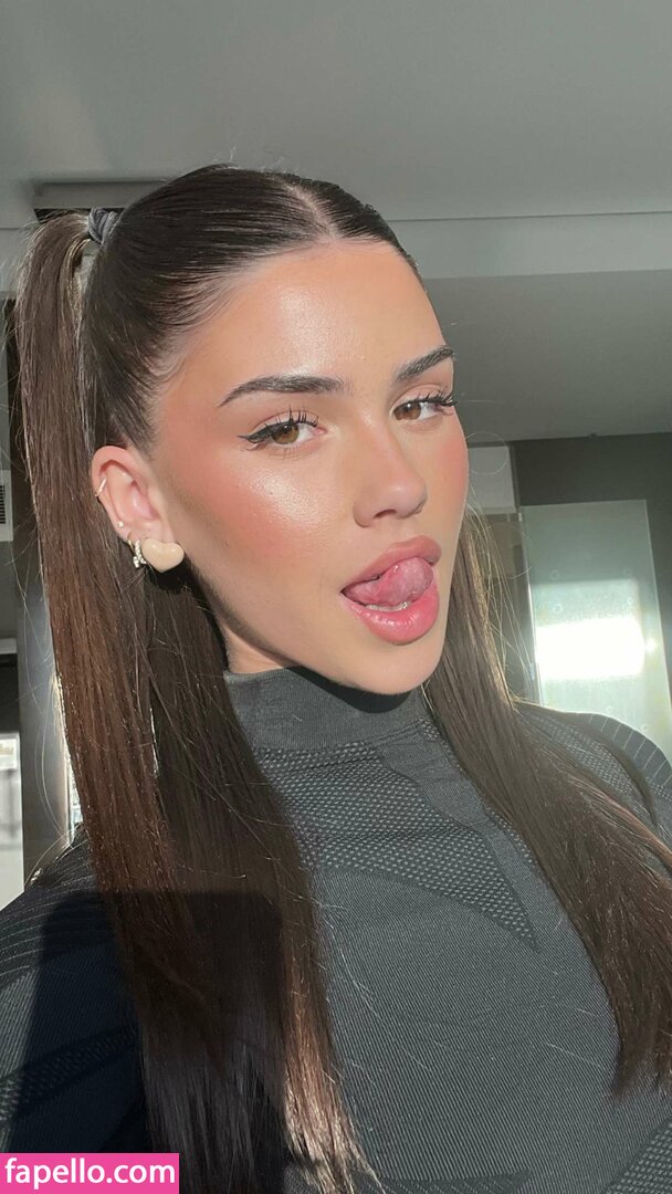 Leah Halton