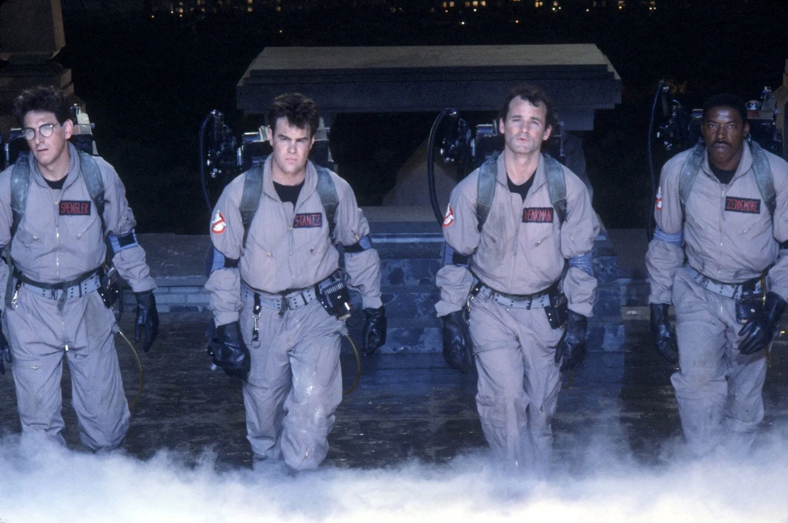 พนักงานร้าน Ghostbuster Ghostbuster