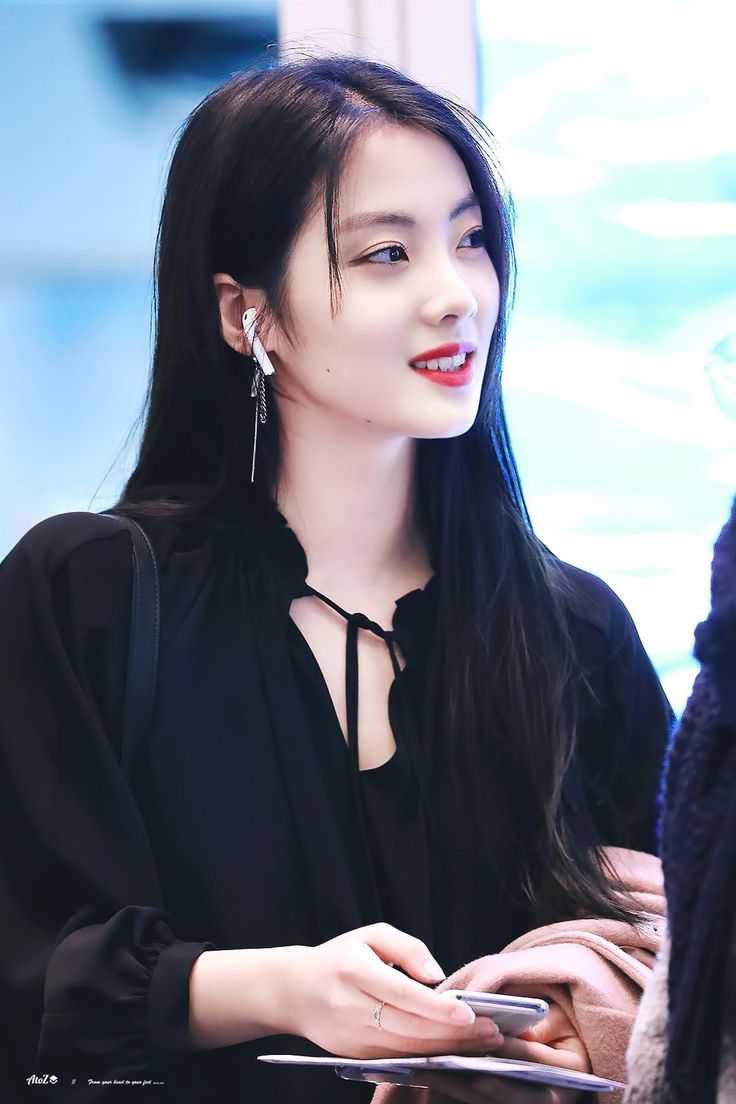 Weki Meki Lucy
