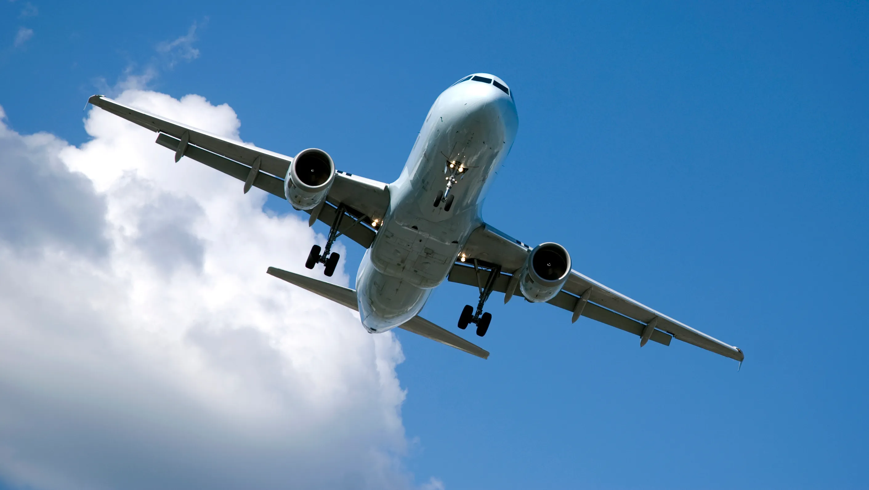 1386284558000 Plane Turning