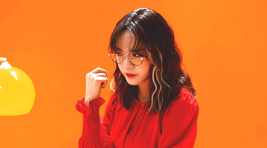 Female Kpop Idols (Glasses Edition)