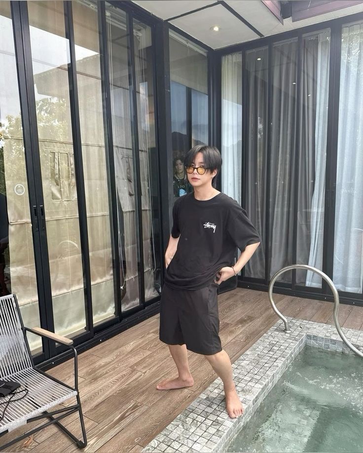 มีบัสและมีgmmtvหรือมีค่ายอื่นๆมาด้วย❤️