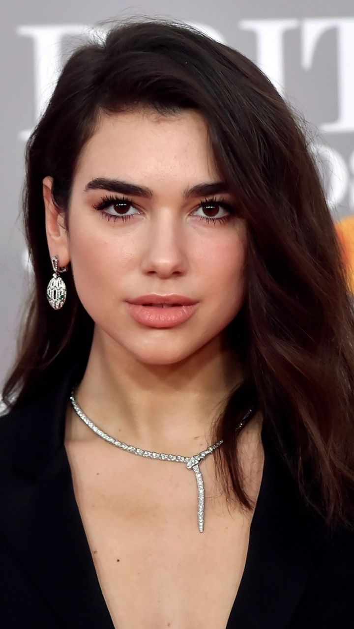 Dua Lipa 