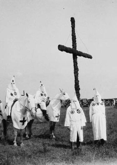 Les Trois Ku Klux Klan De La Guerre De Secession A Black Lives Matter