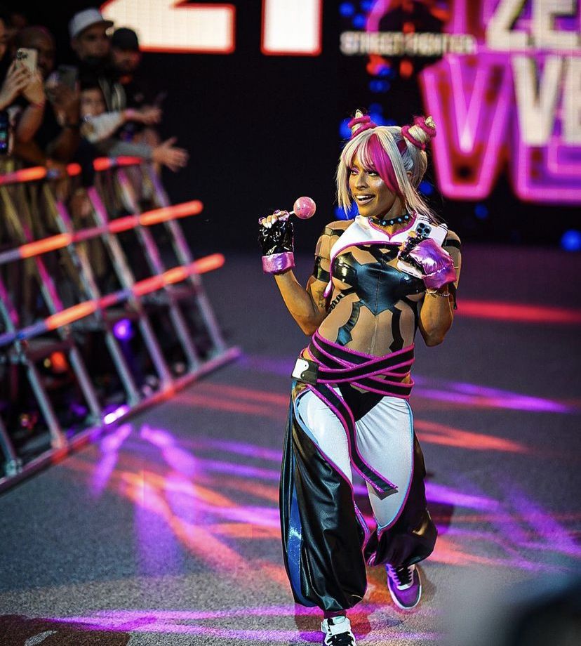 Juri (Zelina Vega)