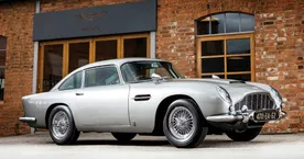 Aston Martin DB5 1965 James Bond