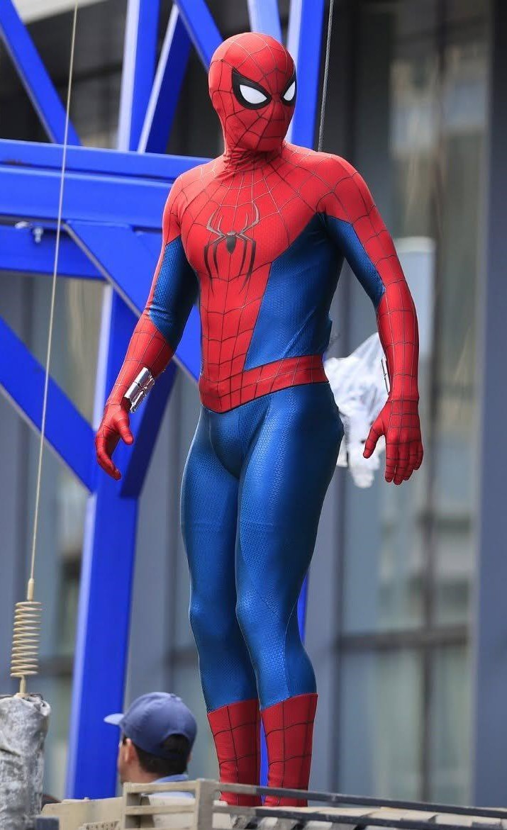tom holland BRAND NEW DAY SUIT