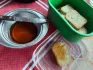 Geleia de maracuja com torradas